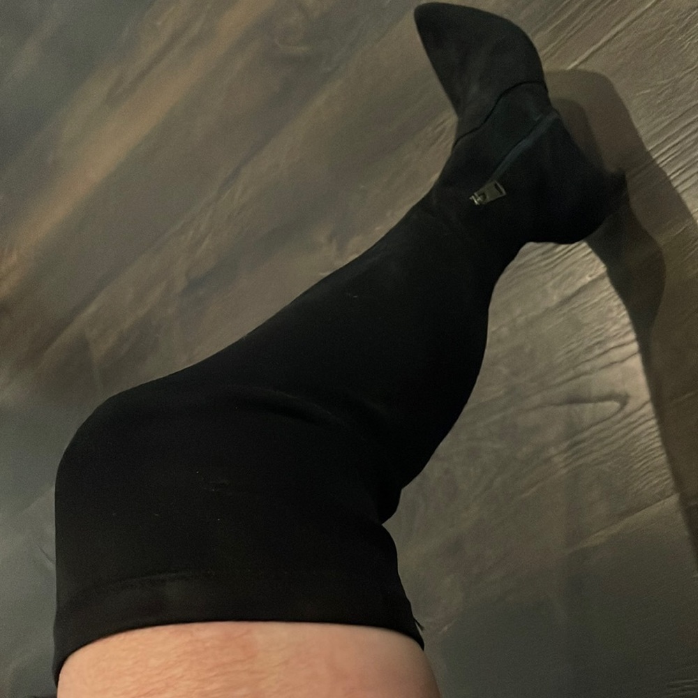 JOIE SUEDE OVER THE KNEE BOOT- Sz 9